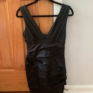 New with tags Forever Twentyone fitted black dress